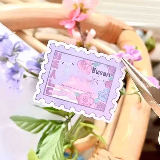 Foglio adesivo personalizzato economico con taglio bacio adesivo in vinile per cartoni animati